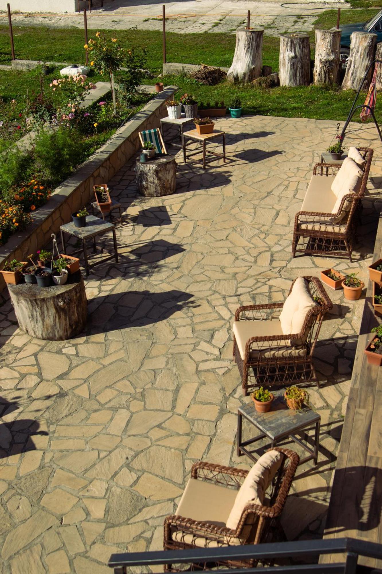 Guest House Oxygen Stepantsminda Exterior photo