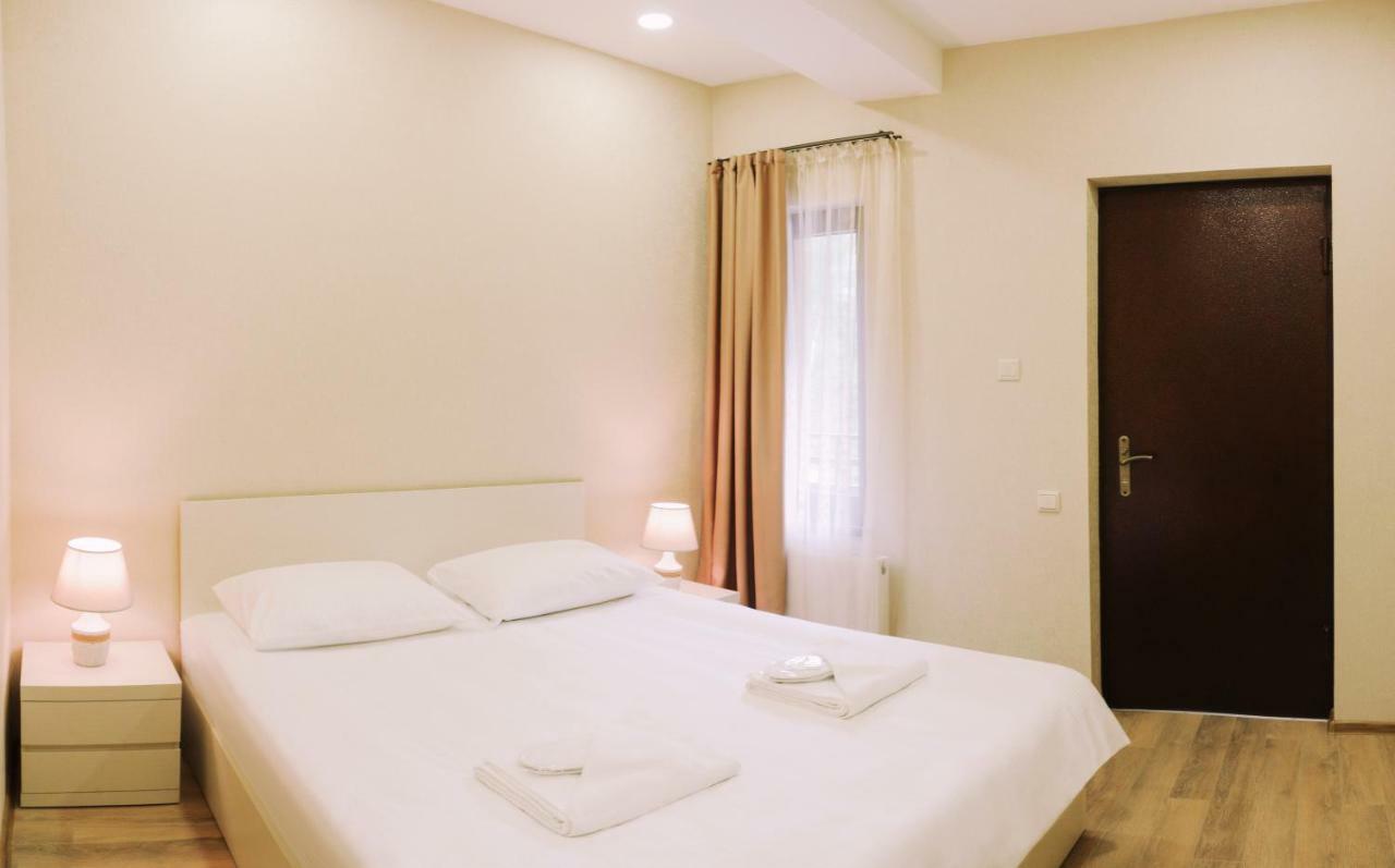 Guest House Oxygen Stepantsminda Exterior photo